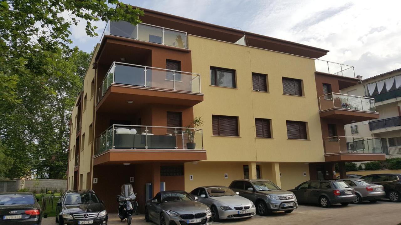 Sweet&Center Wellness Apartman Siofok Luaran gambar